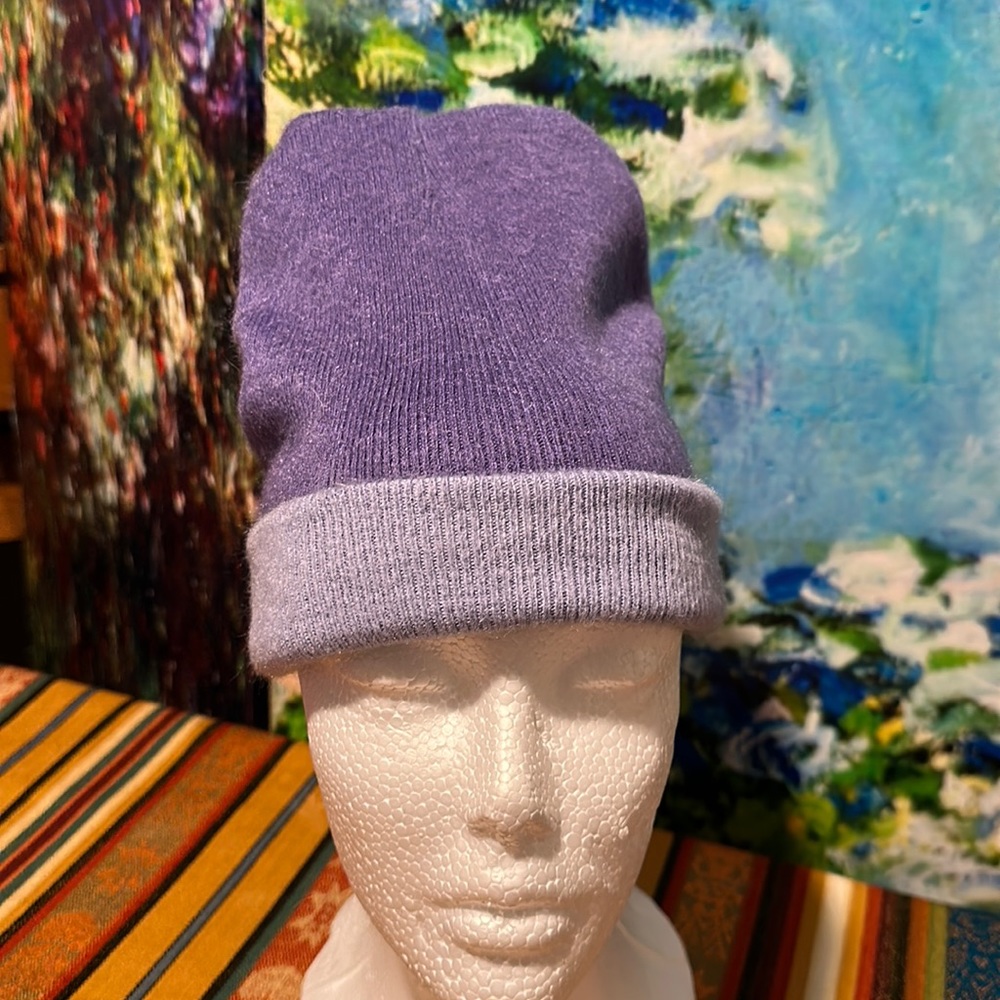 Beanie cap brand new purple lavender reversible Dbl soft comfy warm Ecuadorian